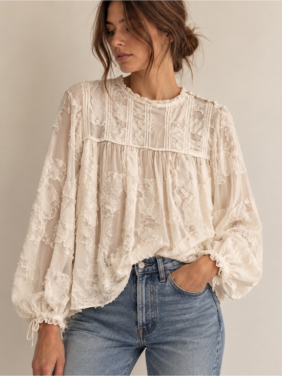 Wilfred Tops - Aritzia Wilfred Lourdes Floral Jacquard Blouse Ivory S